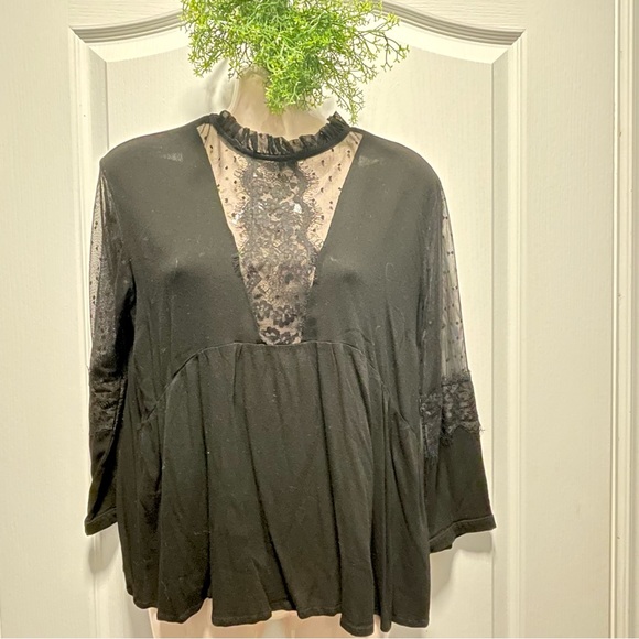 🌸3 for $20 Black floral long sleeve Lace Size S sheer long sleeve blouse - Picture 15 of 16